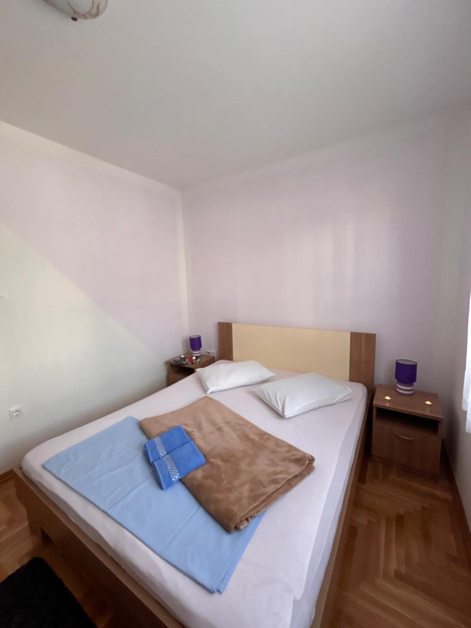 Apartment Agata Traù Esterno foto