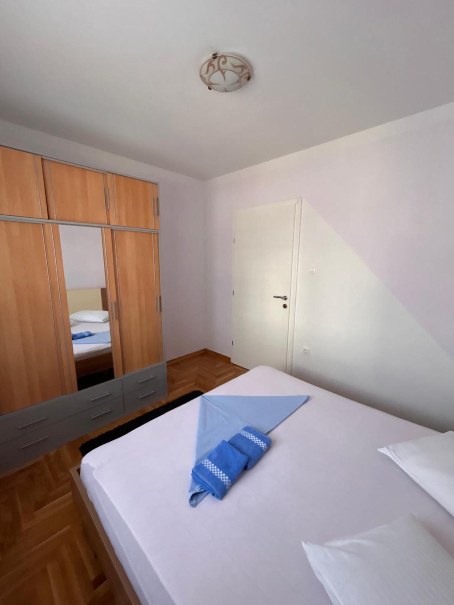 Apartment Agata Traù Esterno foto